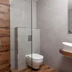 Bed & Breakfast Drevenica U Pavla 3*