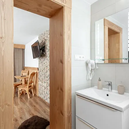 فندق مبيت وإفطار Drevenica U Pavla 3*