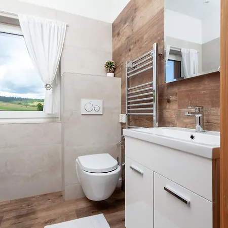 Drevenica U Pavla 3*