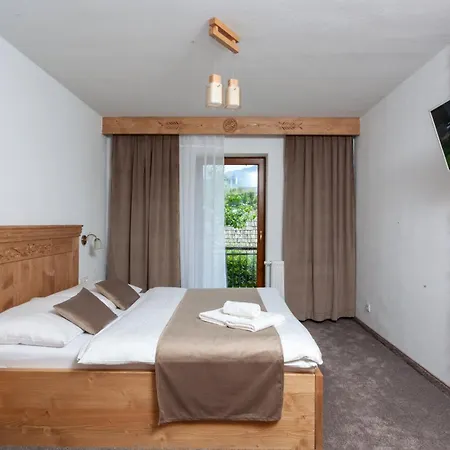 Drevenica U Pavla Bed & Breakfast *
