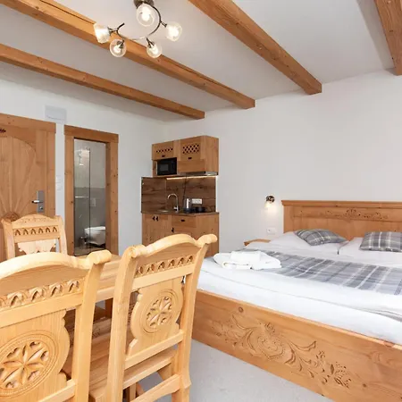Drevenica U Pavla Bed & Breakfast