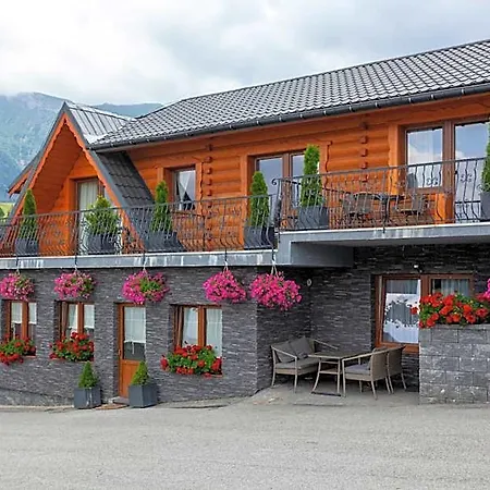 Drevenica U Pavla فندق مبيت وإفطار 3*