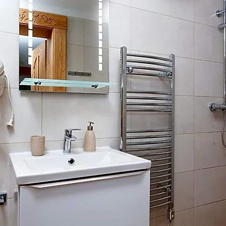 Drevenica U Pavla فندق مبيت وإفطار